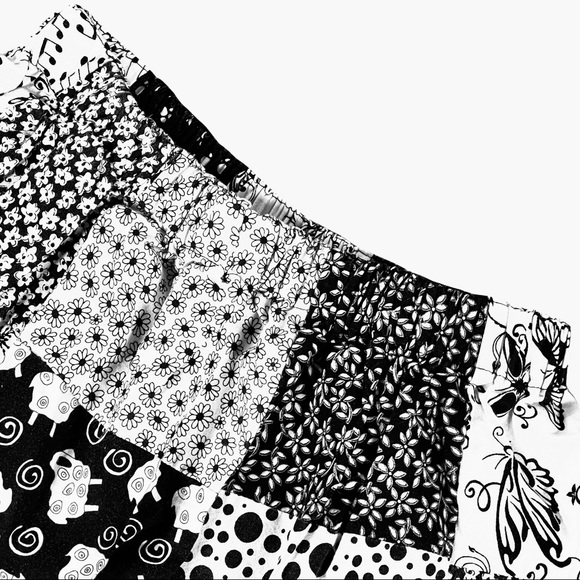 Black & white patchwork skirt, waist-20, elastic waist, ruffles on bottom EUC - Picture 2 of 10